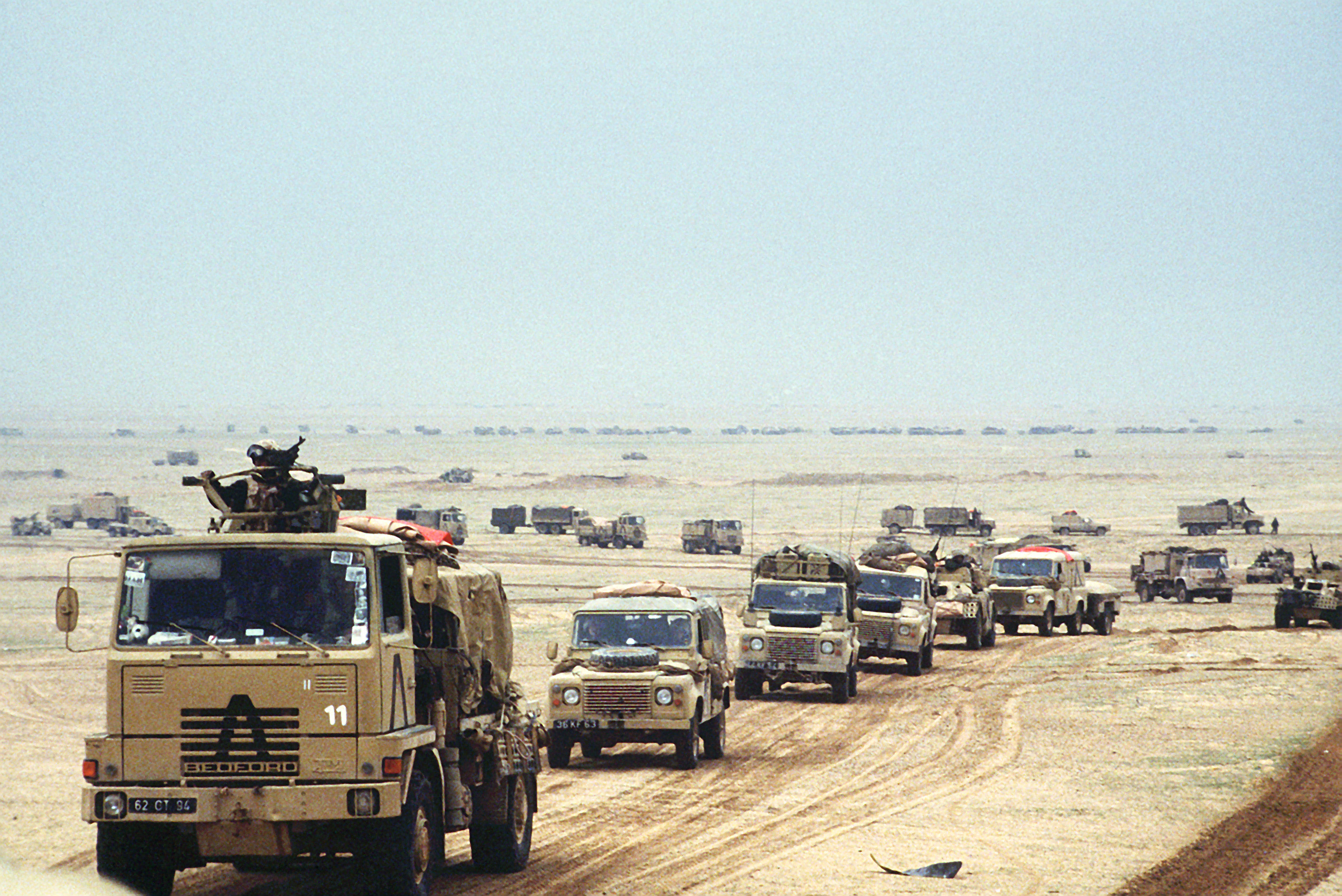 15 Photos Inside The 1990s Gulf War